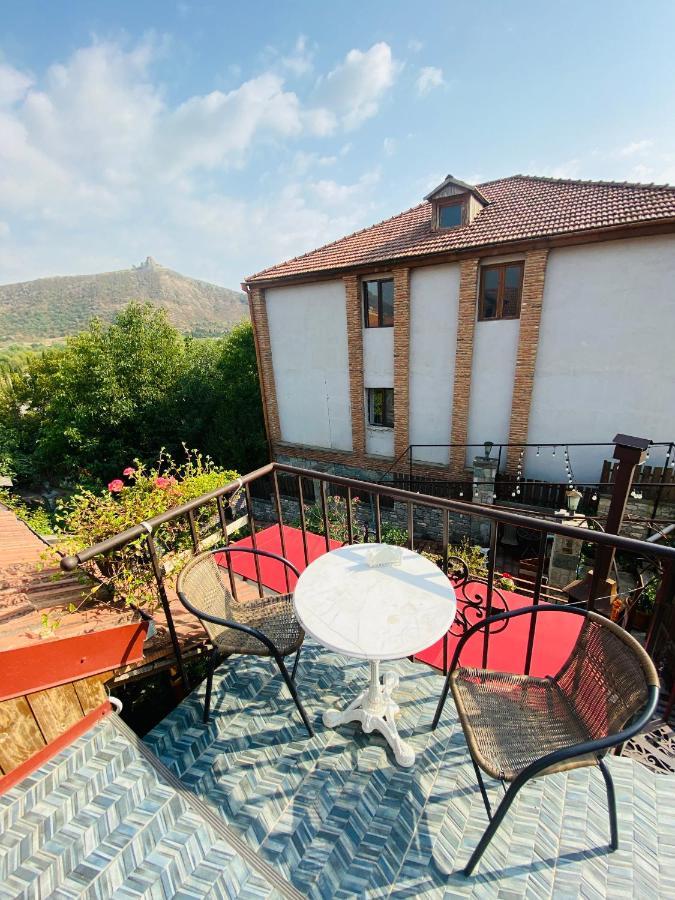 Tatin - Hotel & Cafe In Mtsʼkhetʼa 外观 照片