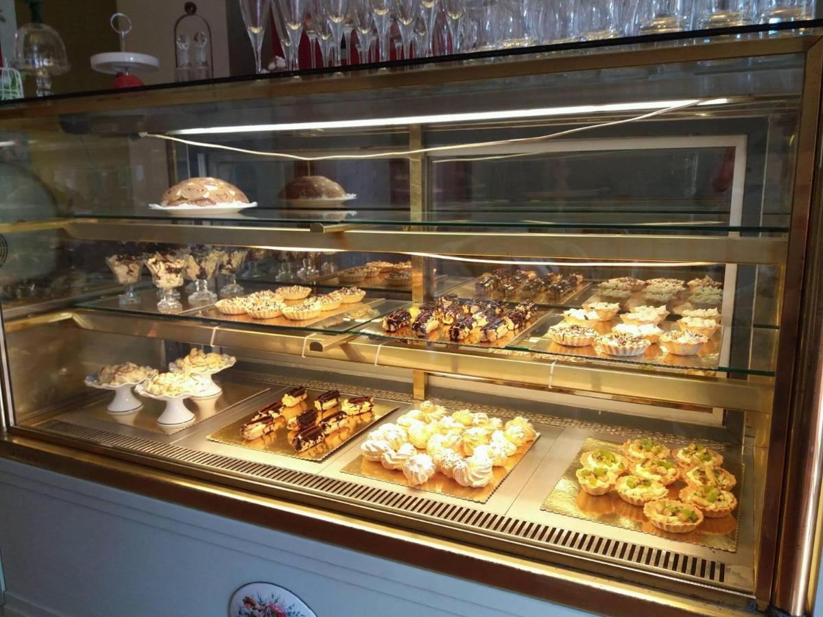 Tatin - Hotel & Cafe In Mtsʼkhetʼa 外观 照片